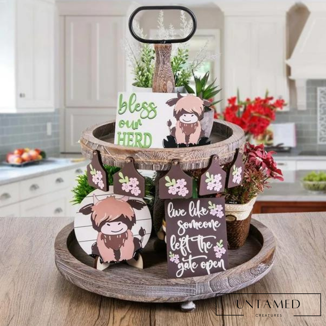 Rustic Wood Cow Party Ornament Set with Tray and Stand for Home Decoration