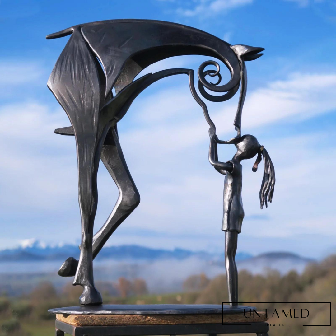 Kiss-Horse Sculpture Modern Statue